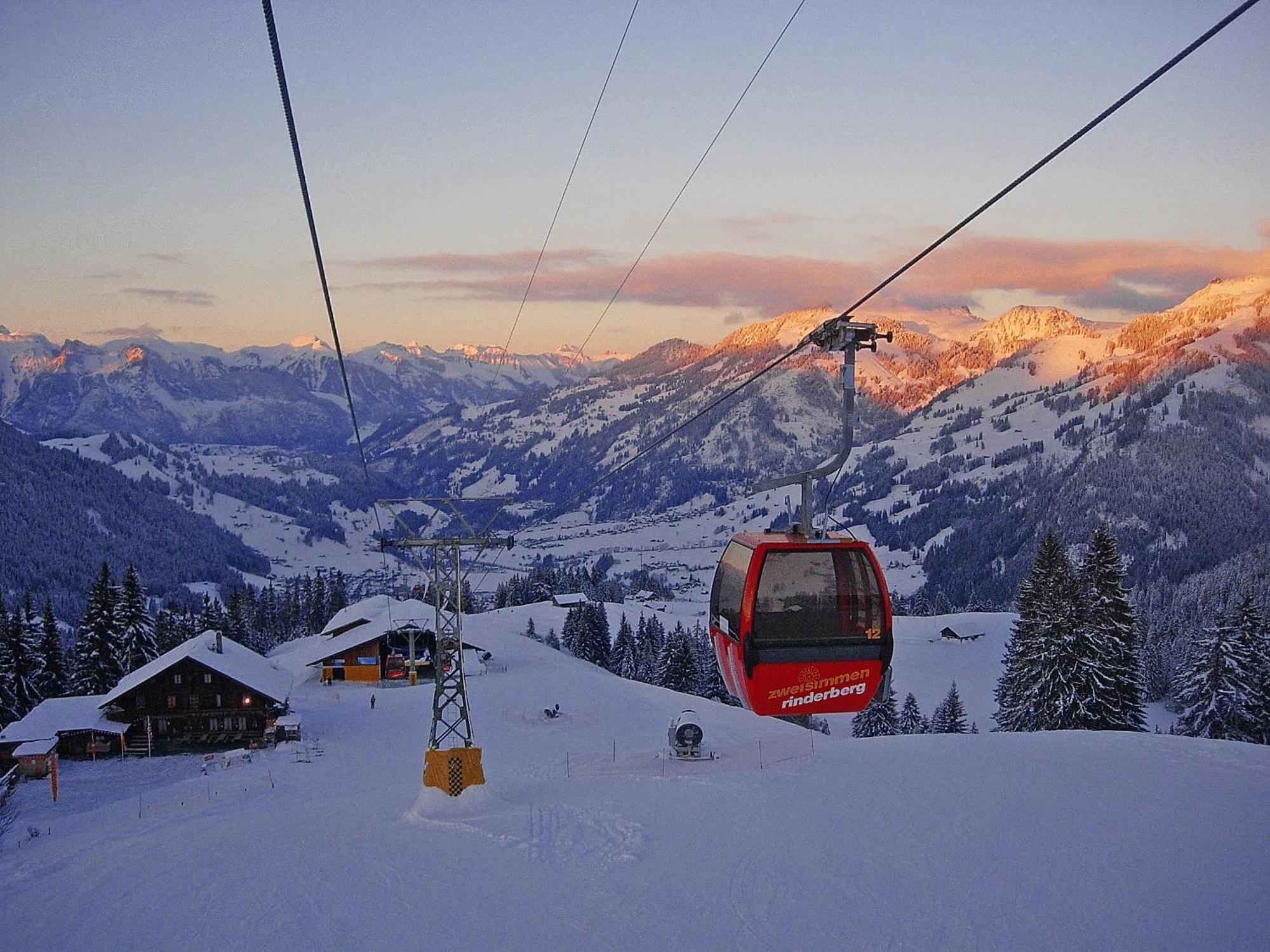 Sonnegg Hotel Zweisimmen Esterno foto